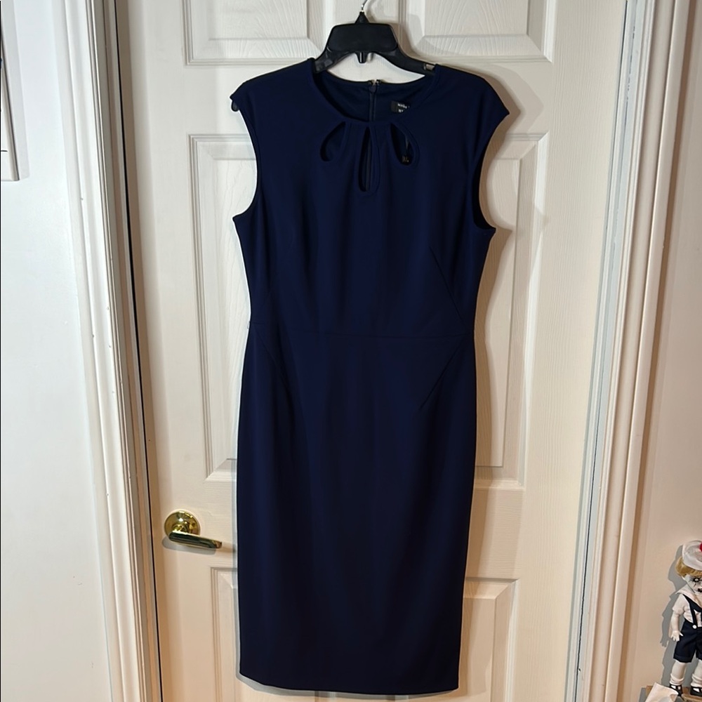Elegant Navy Sleeveless Dress NWT - Picture 2 of 12